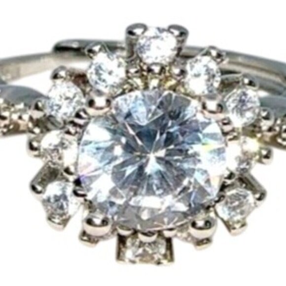 Silver Ring with 2.0 CT Diamond Simulate and Moissanite - Picture 6 of 16